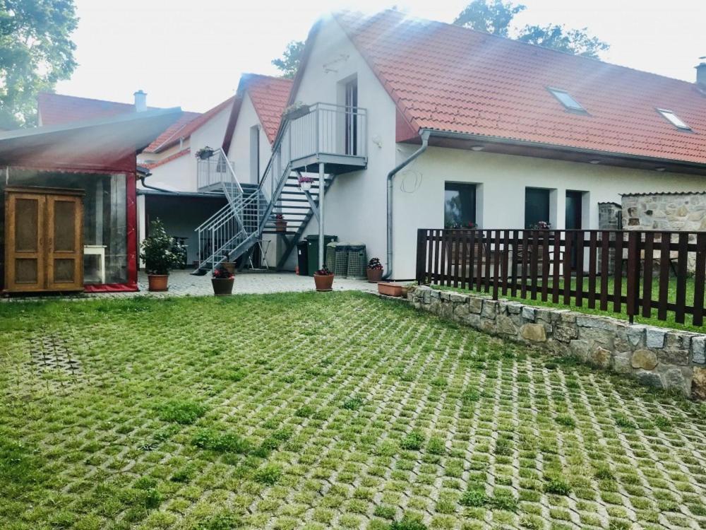 Ubytovani Na Hrazi Stankov  客房 照片